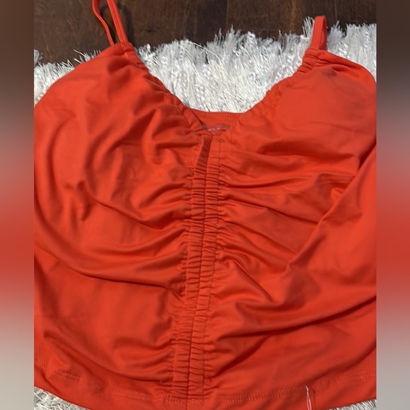 Orange workout top - Picture 1 of 1